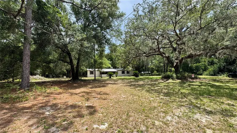 11286 E Highway 25, FL