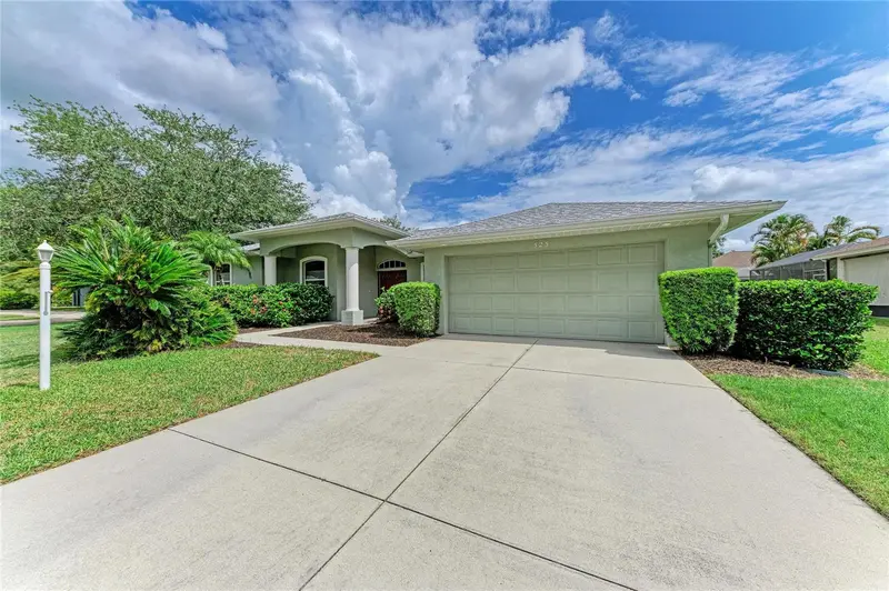 523 Oak Bay Dr, FL