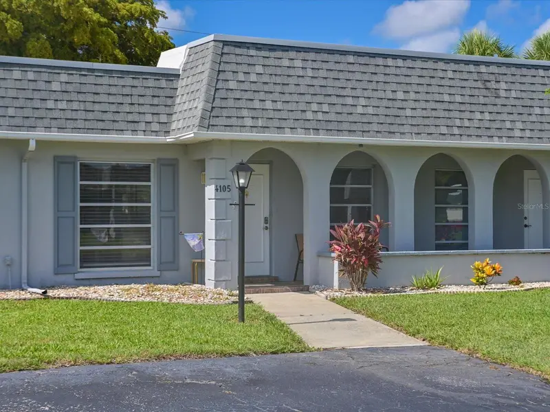 4105 35th Ave W #4105, FL