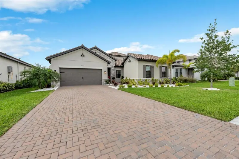 2028 Woodleaf Hammock Ct, FL