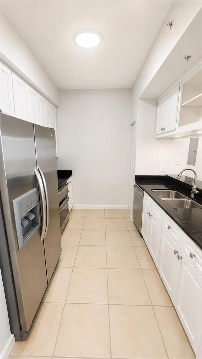 1064 N Tamiami Trl #1304, FL