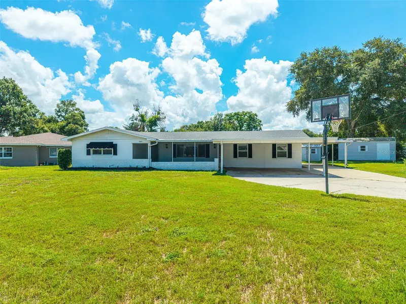 1380 S Lake Roy Dr Dr, FL