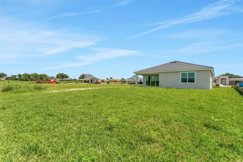 16930 Squirrel Branch Ln, FL