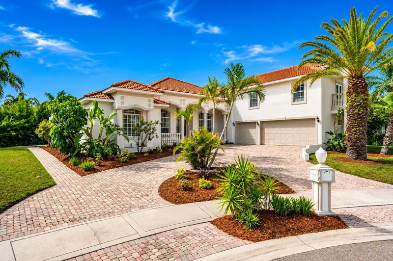 5909 Zaki Ln, FL