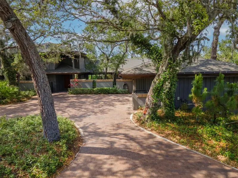 1296 Weybridge Ln, FL