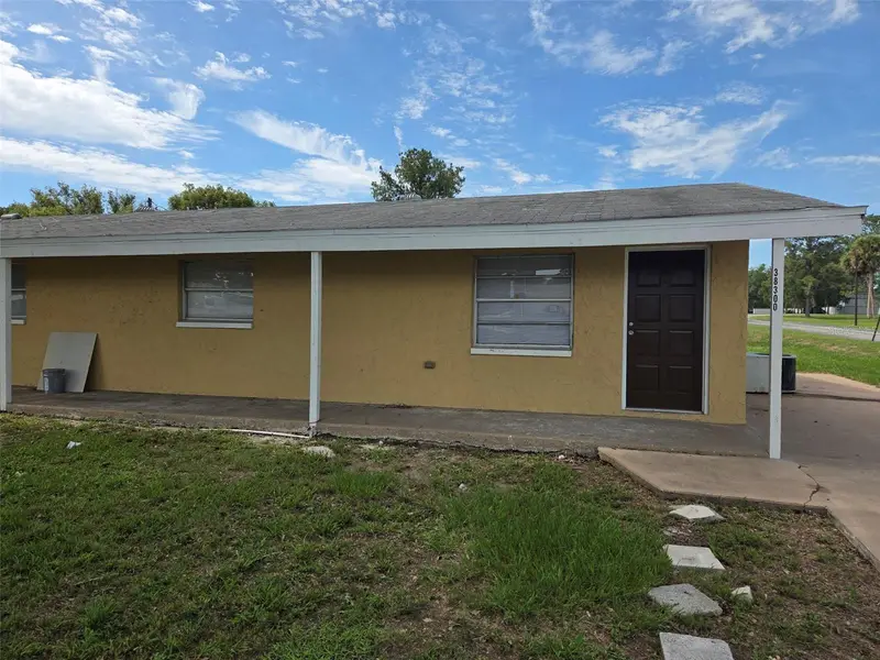 38300 Henry Dr, FL