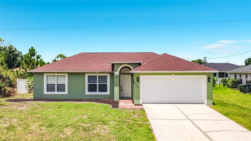 2428 Saginaw Rd, FL