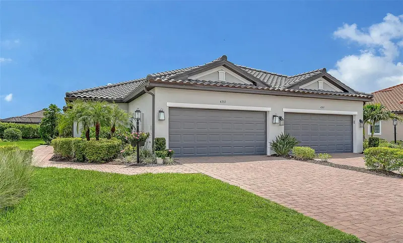 4737 Tortona Ct, FL