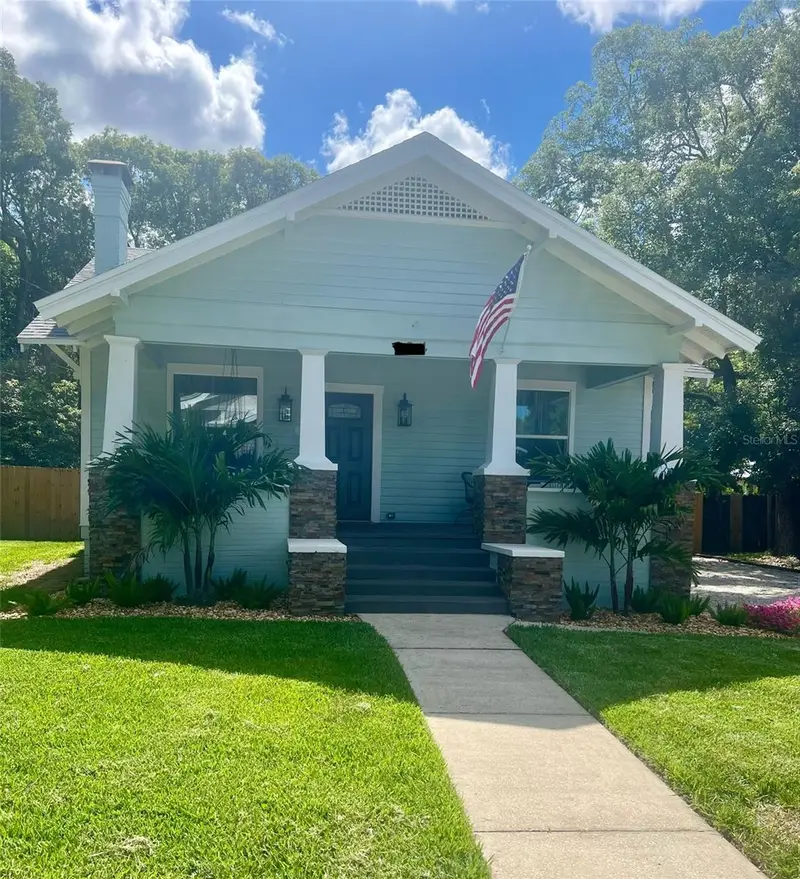 134 N Stone St, FL