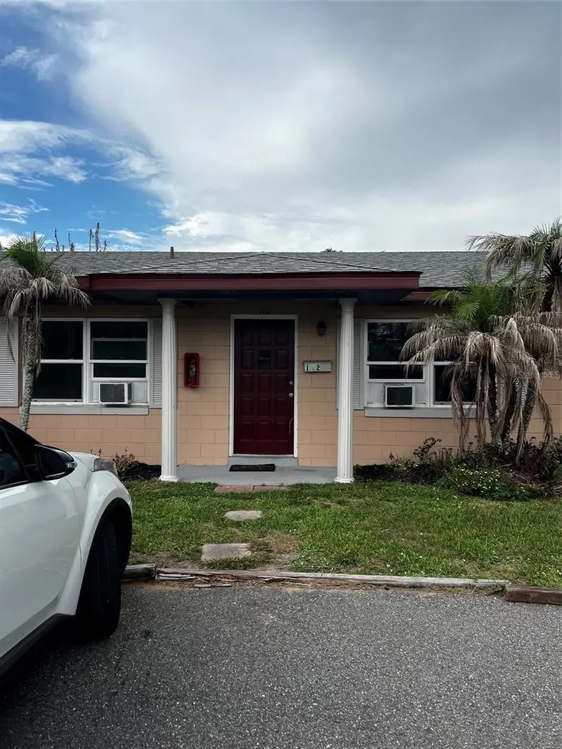 1403 E Alfred St #102, FL