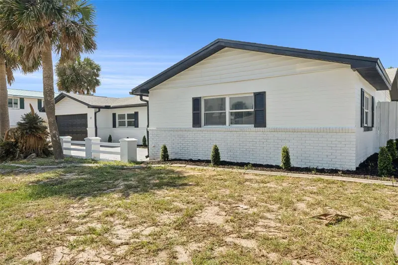 13 Juniper Dr, FL