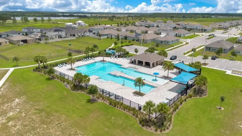 947 Griffon Ave, FL