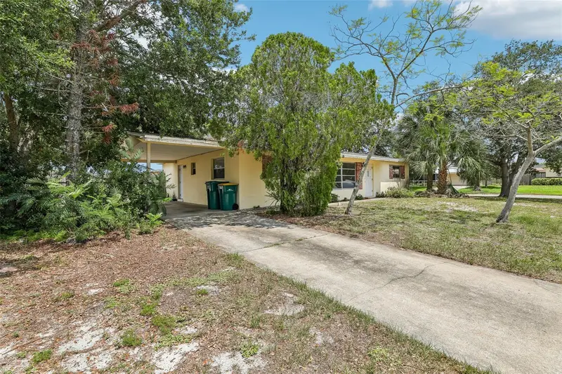 1806 Dodge Cir, FL