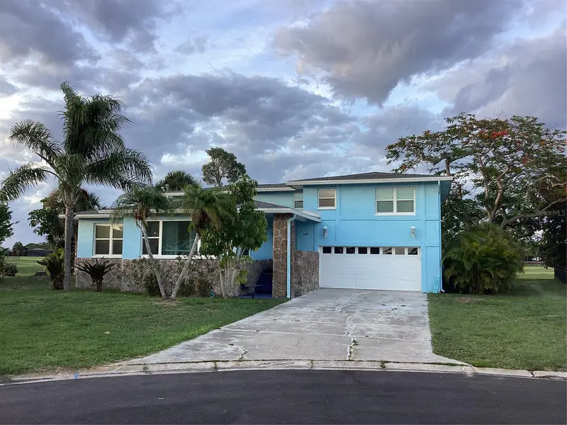 90 Oakland Hills Ct, FL