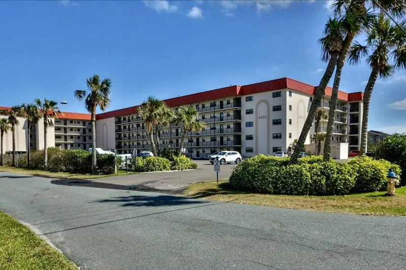 4301 S Atlantic Ave #2110, FL