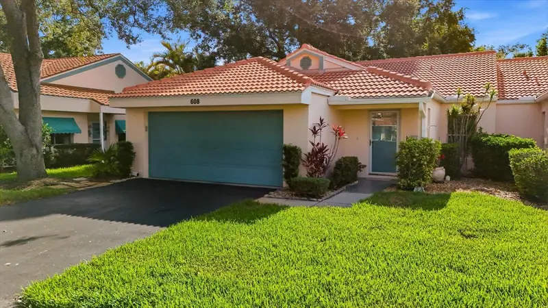 608 Tyson Ter #8, FL