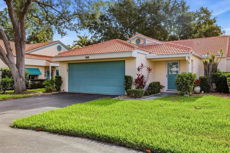 608 Tyson Ter #8, FL
