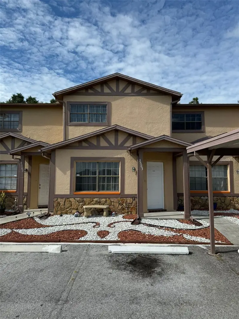 8563 Pilgrim Ct, FL