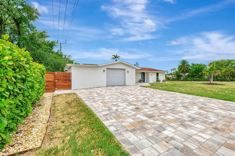 2920 Gulf Gate Dr, FL