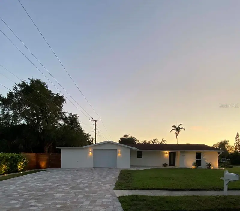 2920 Gulf Gate Dr, FL