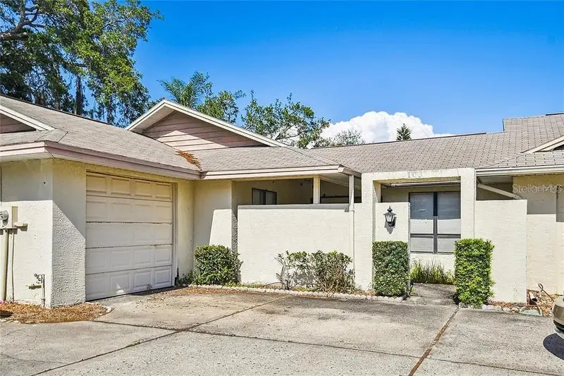 103 Lakeside Colony Dr, FL
