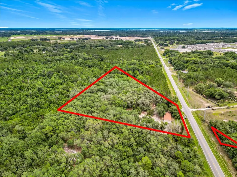 9129 County Road 44, FL