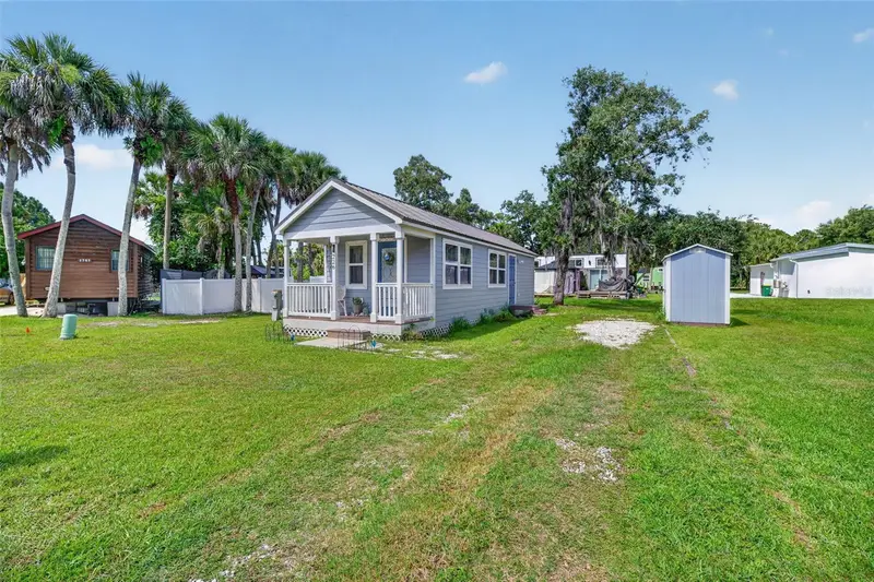 226 Flamingo Dr, FL