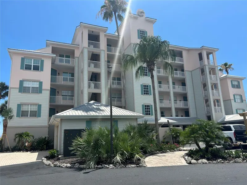 13113 Gasparilla Rd #405, FL
