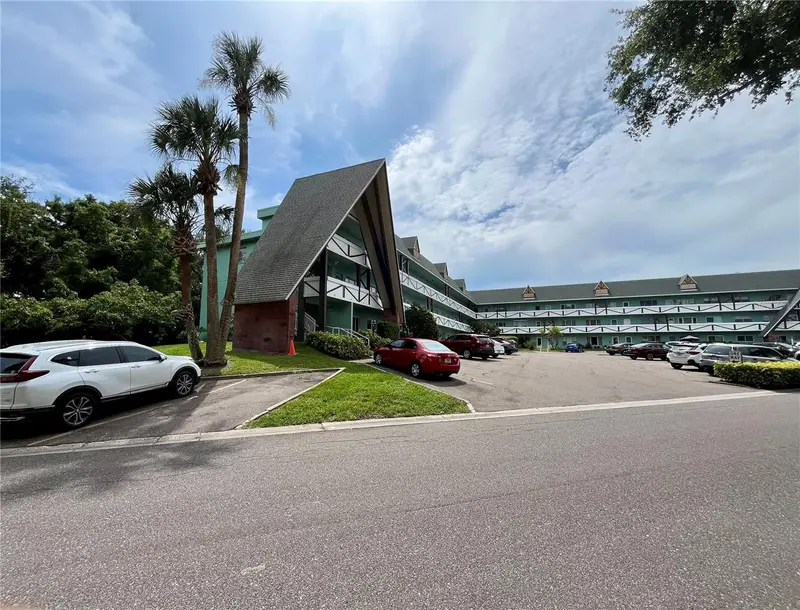 2042 Australia Way W #58, FL