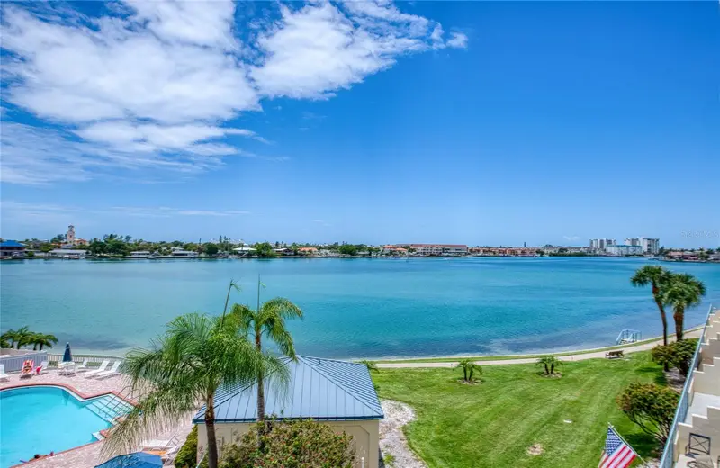 7974 Sailboat Key Blvd S #301, FL