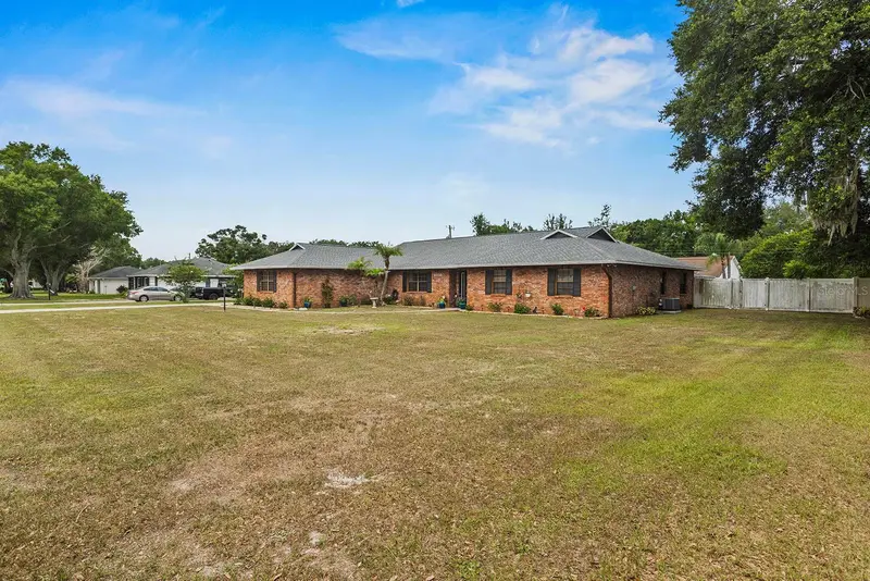 2018 High Glen Court N., FL