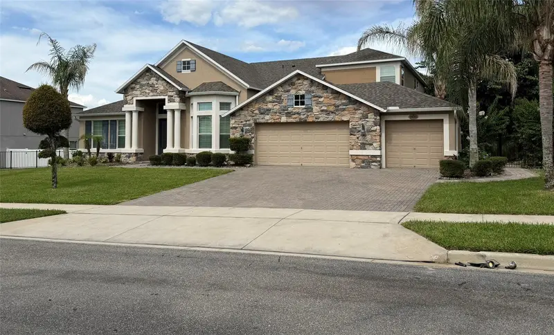 2023 Misty Glen Dr, FL
