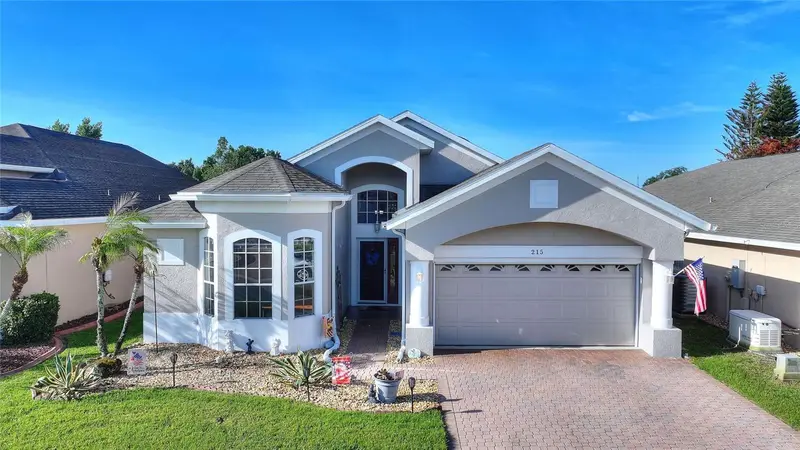 215 Fitzgerald Ln, FL