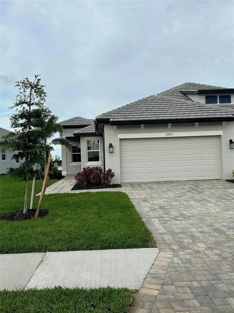 17929 Cherished Loop, FL