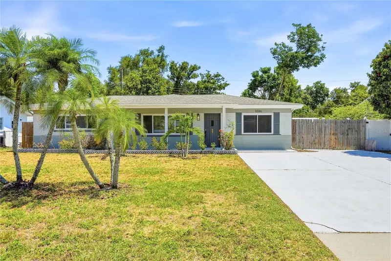 5586 30th Ave N, FL