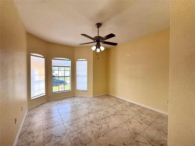 140 Moss Ln, FL