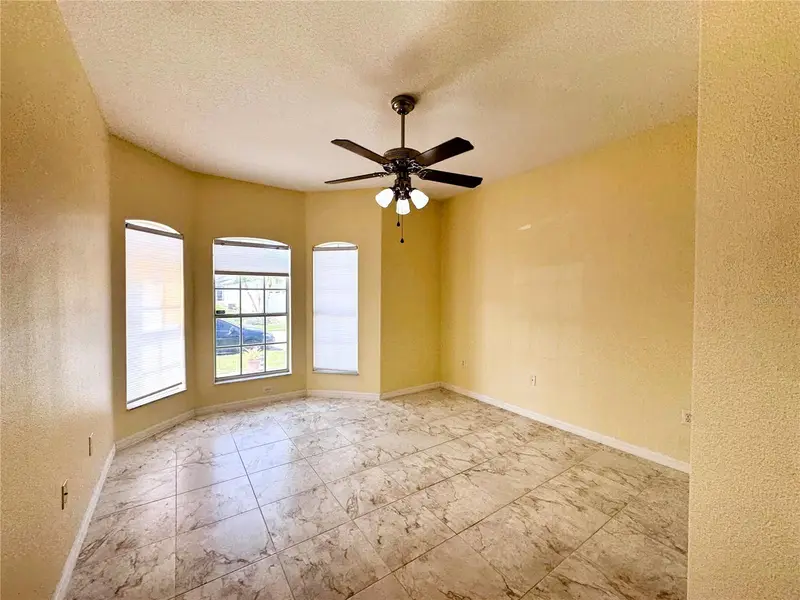 140 Moss Ln, FL