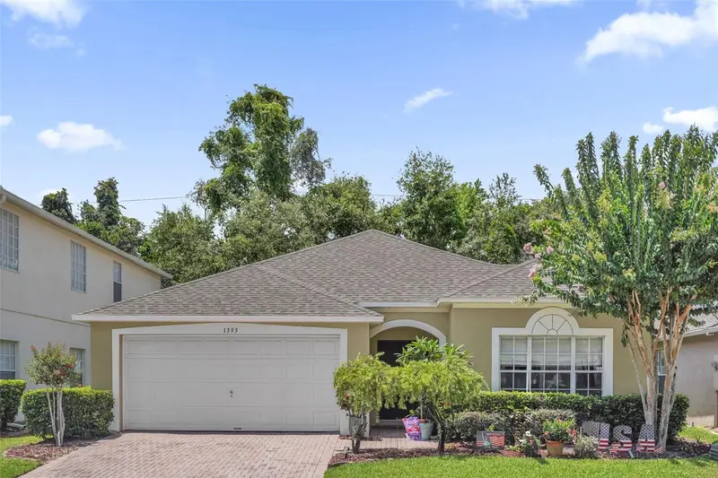 1393 Waukon Cir, FL