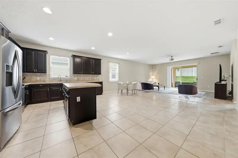 20945 Oldenburg Loop, FL