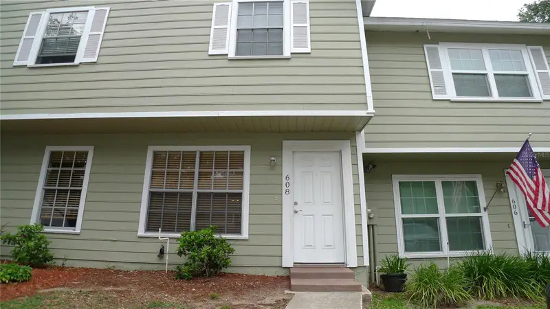 608 Lynchburg Dr, FL