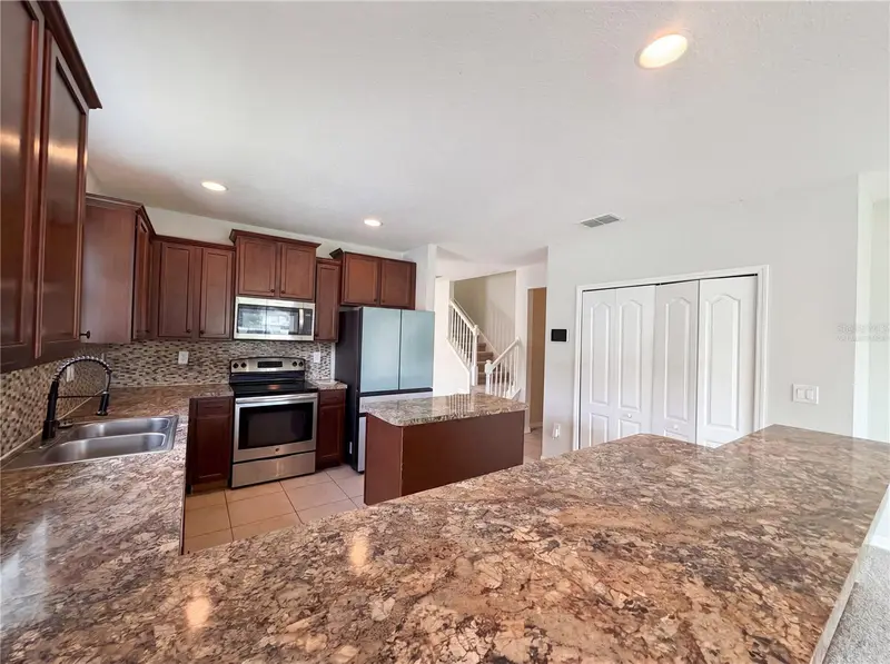 4876 Grassy Knoll Dr, FL