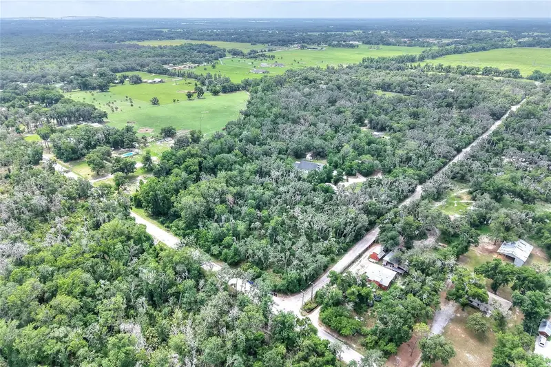 600 Thompson Rd, FL