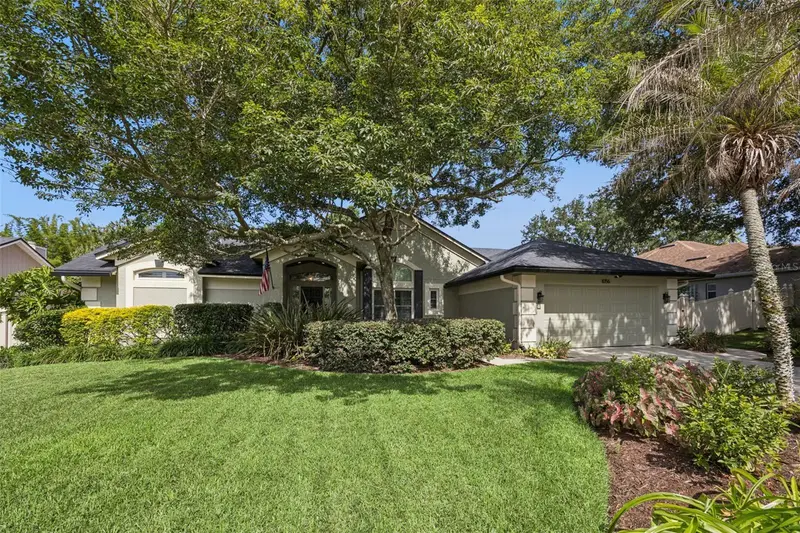 1056 New Castle Ln, FL