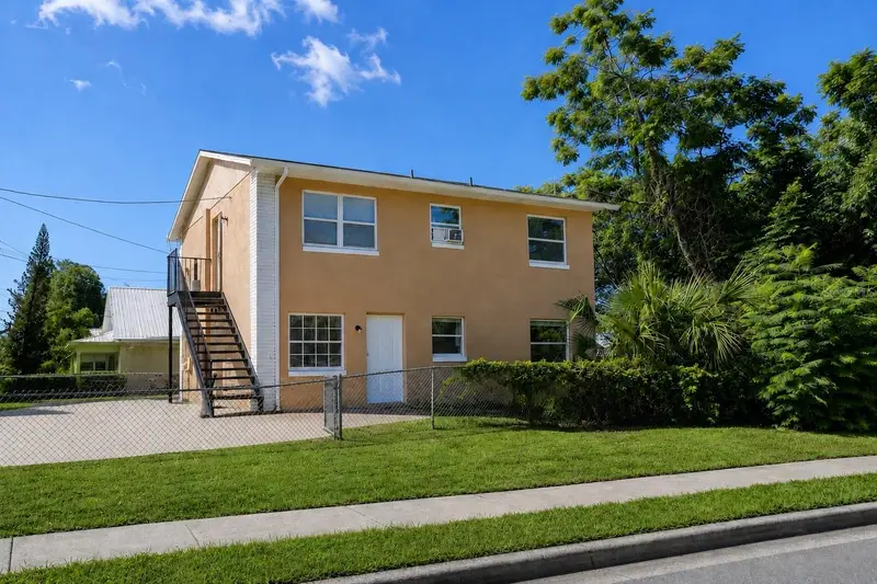 1352 W Kaley Ave, FL