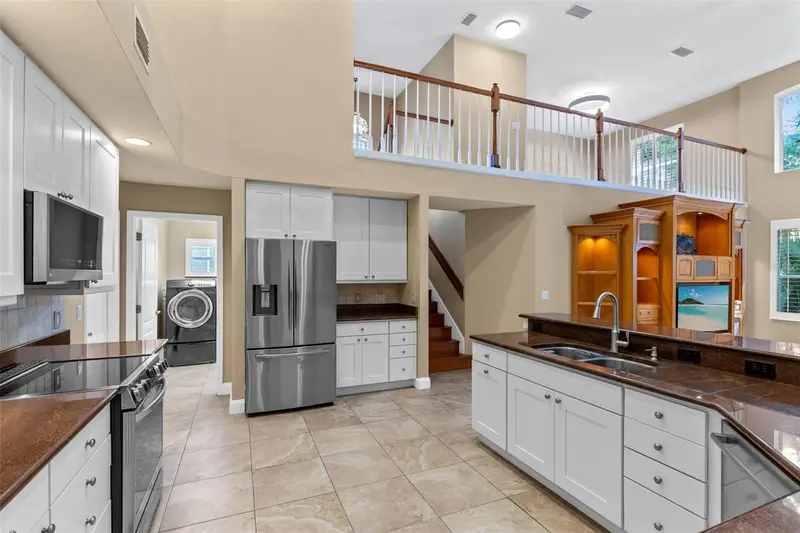 525 Saddlewood Ln, FL