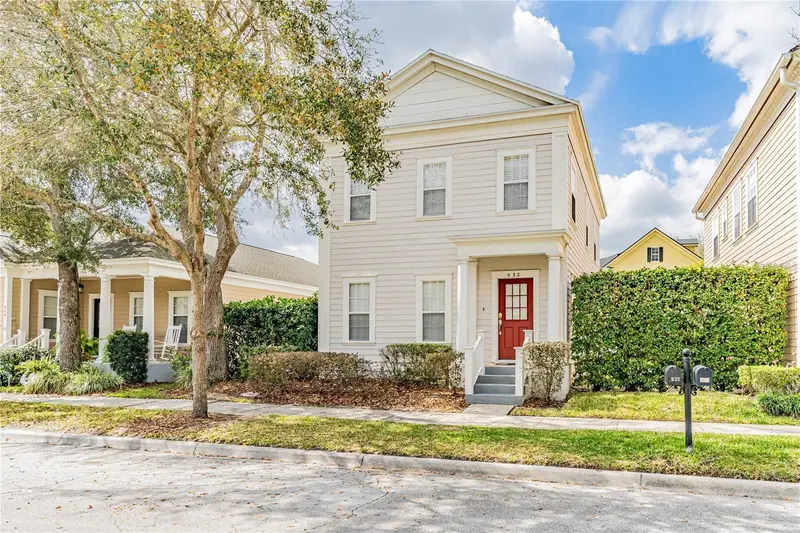 932 Pawstand Rd, FL