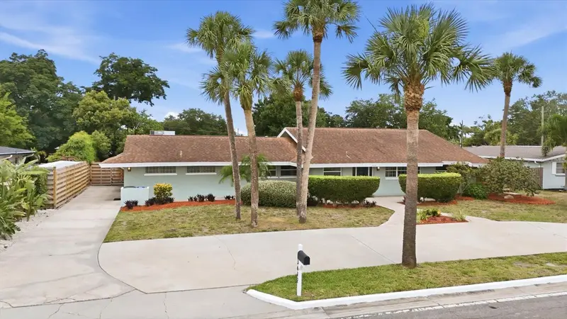 3612 S Lockwood Ridge Rd, FL