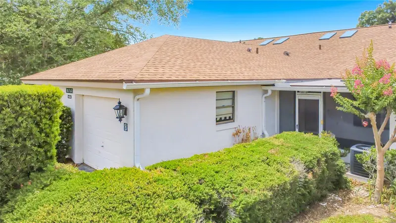 1423 Oak Pl #B, FL