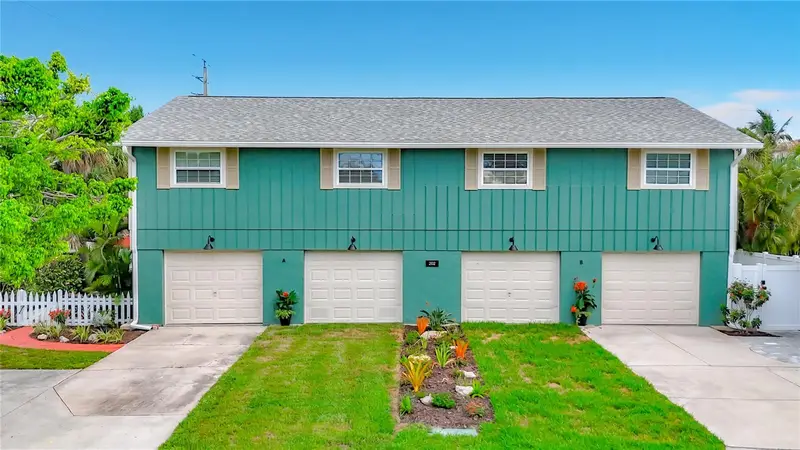 202 Peacock Ln #B, FL