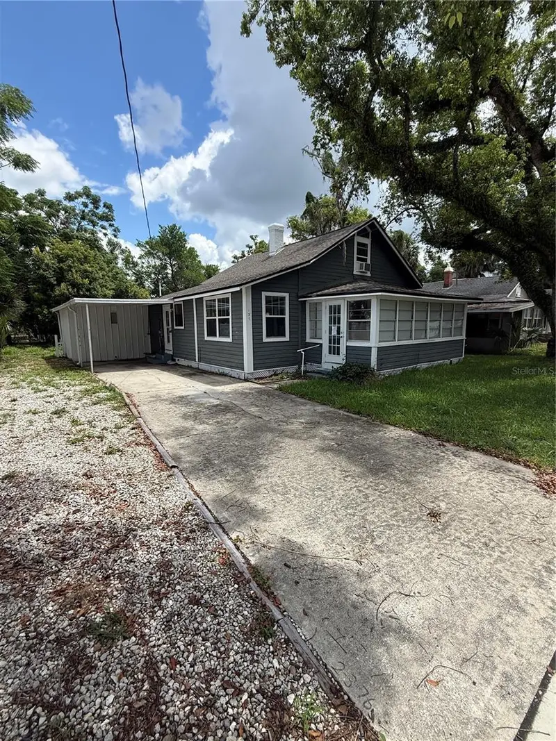 137 E Maine Ave, FL